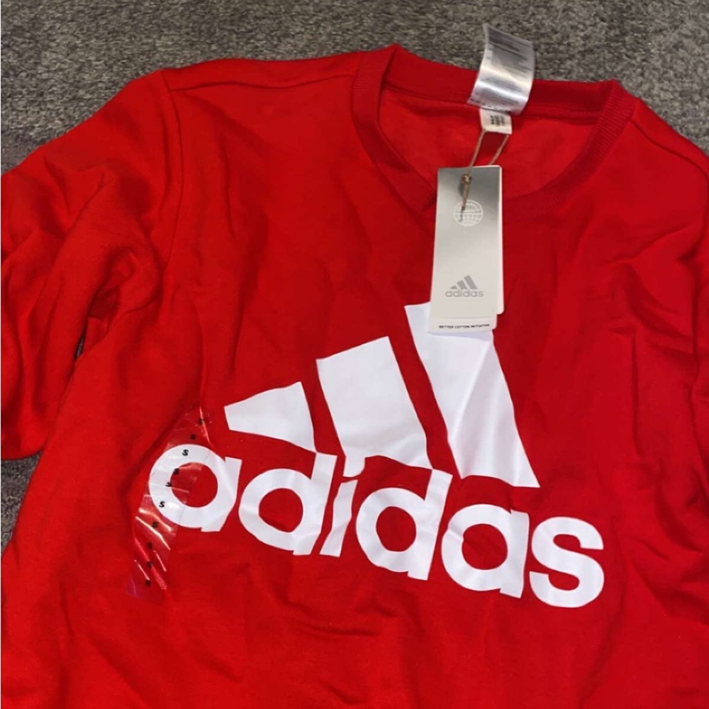 Brand new Adidas Crew Size Small